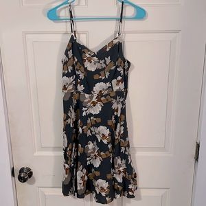 Value set🌟 Woman’s light weight floral spaghetti strap dress